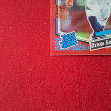 Load image into Gallery viewer, 2023 Optic Drew Sanders Red Prizm Rated RC #230 Denver Broncos SHIPPING INCLUDED
