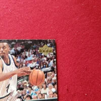 Load image into Gallery viewer, 1995 Upper Deck Anfernee Hardaway #170 Electric Court Magic SHIPPING IS INCLUDED