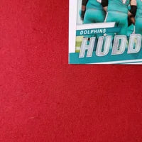 Load image into Gallery viewer, 2022 Score Miami Dolphins Huddle Up #HU-MIA SHIPPING IS INCLUDED