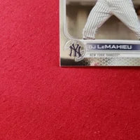Load image into Gallery viewer, 2022 Topps Chrome DJ LeMahieu #20 New York Yankees SHIPPING IS INCLUDED