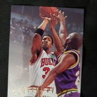Load image into Gallery viewer, 1995 Skybox Scottie Pippen #117 Chicago Bulls HOF SHIPPING INCLUDED