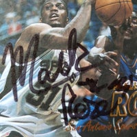 Load image into Gallery viewer, Malik Rose Autograph - San Antonio Spurs on a 97-98 Fleer RC SHIPPING INCLUDED
