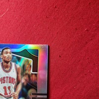 Load image into Gallery viewer, 2020 Prizm Isiah Thomas #30 Detroit Pistons HOF SHIPPING IS INCLUDED