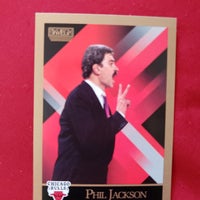 Load image into Gallery viewer, Legendary 1991 Skybox Phil Jackson RC #304 Bulls HOF SHIPPING IS INCLUDED