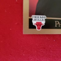 Load image into Gallery viewer, Legendary 1991 Skybox Phil Jackson RC #304 Bulls HOF SHIPPING IS INCLUDED