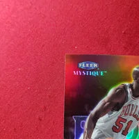 Load image into Gallery viewer, 2000 Fleer Mystique Michael Ruffin #134 RC SP/2999 Bulls SHIPPED AND INSURED