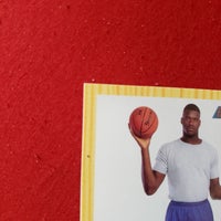 Load image into Gallery viewer, 1993 Classic Shaquille O'Neal RC #104 HOF SHIPPING INCLUDED