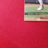 Load image into Gallery viewer, 1993 Fleer Ultra Rickey Henderson #258 Oakland Athletics HOF SHIPPING IS INCLUDED
