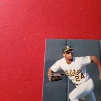 Load image into Gallery viewer, 1993 Fleer Ultra Rickey Henderson #258 Oakland Athletics HOF SHIPPING IS INCLUDED

