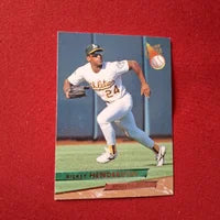 1993 Fleer Ultra Rickey Henderson #258 Oakland Athletics HOF SHIPPING IS INCLUDED