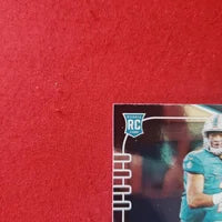 Load image into Gallery viewer, 2020 Absolute Tua Tagovailoa RC #194 Alabama Crimson Tide SHIPPING IS INCLUDED
