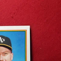 Load image into Gallery viewer, 1990 Bowman Mark McGwire #454 Oakland Athletics SHIPPING IS INCLUDED
