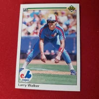 1990 Upper Deck Larry Walker #466 Expos HOF SHIPPING IS INCLUDED