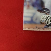 Load image into Gallery viewer, 2007 Fleer Ultra Mariano Rivera #121 N.Y. Yankees HOF SHIPPING INCLUDED
