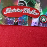 Load image into Gallery viewer, 2000 Fleer Mystique Antoine Walker #149 SP/2000 Boston Celtics SHIPPING IS INCLUDED
