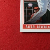 Load image into Gallery viewer, 2018 Donruss Rafael Devers RC Rated Rookie #35 Boston Red Sox SHIPPING INCLUDED
