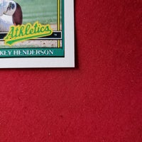 Load image into Gallery viewer, 1991 Topps 40th Rickey Henderson #670 Oakland A&#39;s HOF SHIPPING IS INCLUDED
