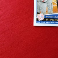 Load image into Gallery viewer, 2012 Topps Mariano Rivera #109 All-Time Saves Leader Yankees HOF SHIPPING INCLUDED
