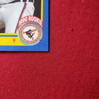 Load image into Gallery viewer, 1990 Score Curt Schilling RC #581 Boston Red Sox HOF SHIPPING INCLUDED
