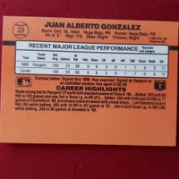 Load image into Gallery viewer, 1990 Donruss Juan Gonzalez Rated Rookie #33 Texas Rangers HOF SHIPPING IS INCLUDED
