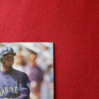 Load image into Gallery viewer, 1993 Fleer Ultra Ken Griffey Jr. #619 Seattle Mariners HOF SHIPPING IS INCLUDED
