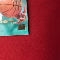 Load image into Gallery viewer, 1995 Skybox Dennis Rodman Emotion #90 Smilin&#39; San Antonio Spurs SHIPPING INCLUDED
