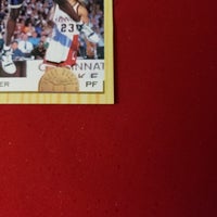 Load image into Gallery viewer, 1993 Classic Chris Webber RC #1 Michigan Wolverines HOF SHIPPING INCLUDED
