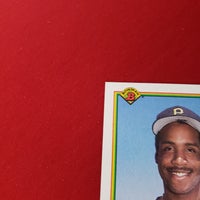 Load image into Gallery viewer, 1990 Bowman Barry Bonds #181 Pittsburgh Pirates SHIPPING IS INCLUDED
