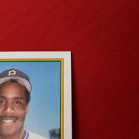 Load image into Gallery viewer, 1990 Bowman Barry Bonds #181 Pittsburgh Pirates SHIPPING IS INCLUDED
