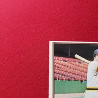 Load image into Gallery viewer, 1976 Topps Bobby Valentine #366 Padres SHIPPING ALWAYS INCLUDED
