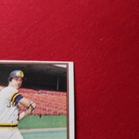 Load image into Gallery viewer, 1976 Topps Bobby Valentine #366 Padres SHIPPING ALWAYS INCLUDED
