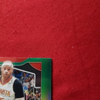 Load image into Gallery viewer, 2020 Prizm Vince Carter Green Prizm #33 North Carolina Tar Heels SHIPPING IS INCLUDED

