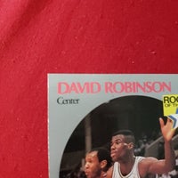 Load image into Gallery viewer, 1990 NBAHoops David Robinson Rookie Of The Year #270 San Antonio Spurs HOF SHIPPING IS INCLUDED
