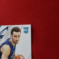 Load image into Gallery viewer, 2016 Prestige Frank Kaminsky RC #211 Wisconsin Badgers Phoenix Suns SHIPPED!!
