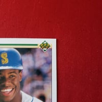 Load image into Gallery viewer, Rare spelling ERROR &quot;SIMULTANIOUSLY&quot; 1990 Upper Deck Ken Griffey Jr #156 Seattle Mariners SHIPPING IS INCLUDED
