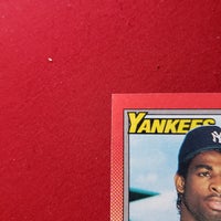 Load image into Gallery viewer, 1990 Topps Deion Sanders #61 New York Yankees SHIPPING ALWAYS INCLUDED
