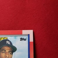 Load image into Gallery viewer, 1990 Topps Deion Sanders #61 New York Yankees SHIPPING ALWAYS INCLUDED
