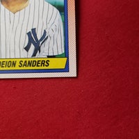 Load image into Gallery viewer, 1990 Topps Deion Sanders #61 New York Yankees SHIPPING ALWAYS INCLUDED
