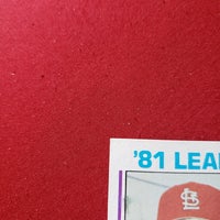 Load image into Gallery viewer, 1982 Topps Rollie Fingers Bruce Sutter Leading Relievers #168 SHIPPING INCLUDED
