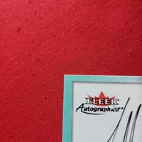 Load image into Gallery viewer, 2000 Fleer Autographics Mike Bibby Sacromento Kings SHIPPING IS INCLUDED
