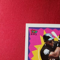 Load image into Gallery viewer, 1992 Topps Kids Frank Thomas #99 White Sox HOF SHIPPING IS INCLUDED
