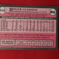 Load image into Gallery viewer, 1989 Topps Roger Clemons #450 Texas Longhorns Boston Red Sox SHIPPING IS INCLUDED
