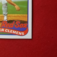Load image into Gallery viewer, 1989 Topps Roger Clemons #450 Texas Longhorns Boston Red Sox SHIPPING IS INCLUDED
