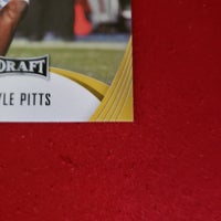 Load image into Gallery viewer, 2021 Leaf Draft Kyle Pitts Atlanta Falcons Florida Gators SHIPPING INCLUDED
