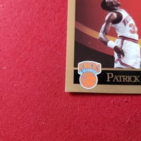 Load image into Gallery viewer, 1991 Skybox Patrick Ewing #187 Knicks HOF Dream Team SHIPPING IS INCLUDED
