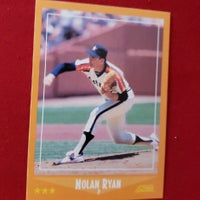 1988 Score Nolan Ryan #575 Houston Astros HOFer SHIPPING IS INCLUDED
