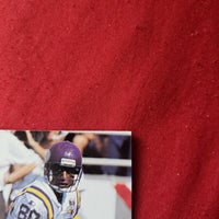 Load image into Gallery viewer, 1993 Classic Chris Carter #56 Minnesota Vikings HOF SHIPPING IS INCLUDED
