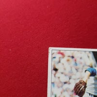 Load image into Gallery viewer, 1979 Topps Tommy John #255 Los Angeles Dodgers SHIPPING IS INCLUDED
